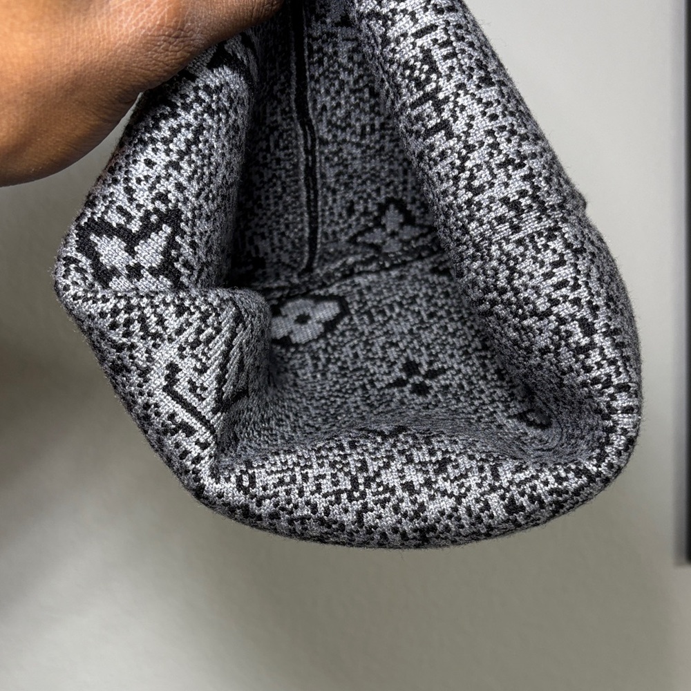 Louis Vuitton Monogram Black and Gray Beanie - Picture 3 of 4